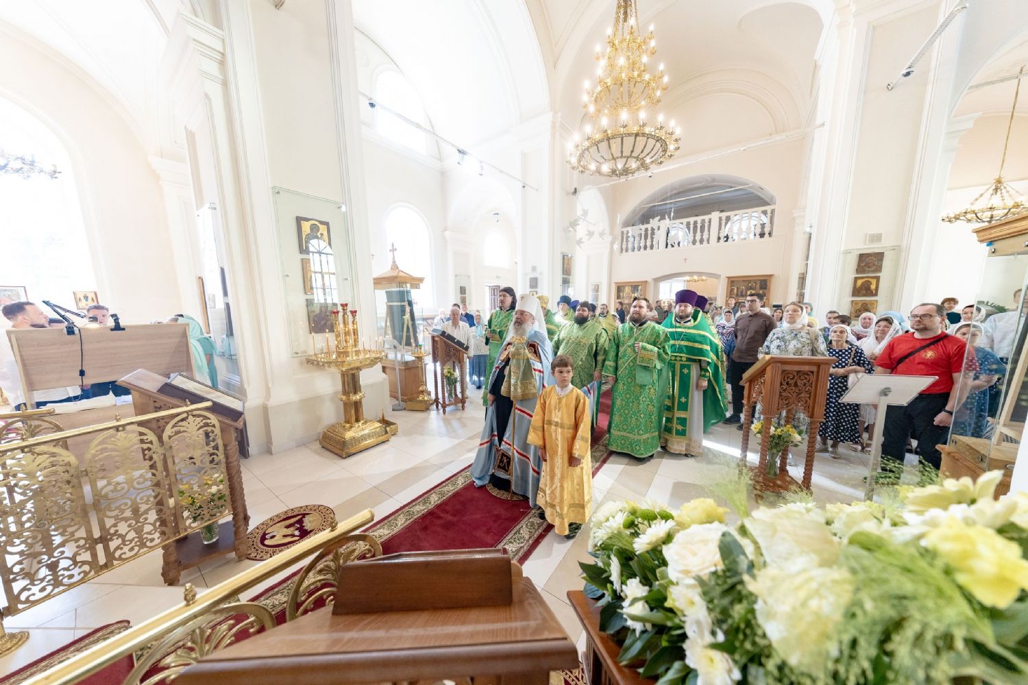 Архиерейская Литургия в престольный праздник