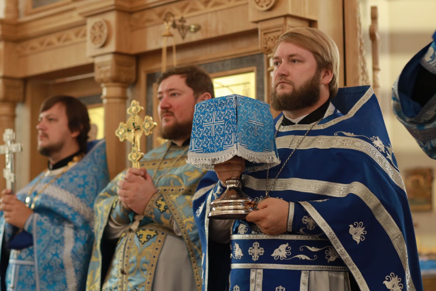 Божественная Литургия в день 120-летия чудотворной иконы БОжией Матери "Всеблаженная"