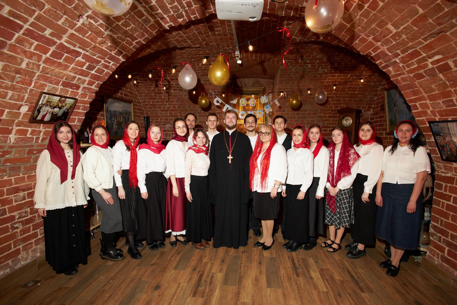 Поздравление молодёжного хора «Светоч» со Светлым Христовым Воскресением