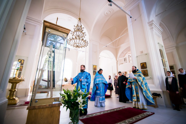 В Казани впервые за 80 лет было совершено праздничное богослужение перед чтимой иконой Богоматери «Всеблаженная»