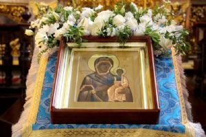 Литургия в праздник Смоленской иконы Божией Матери